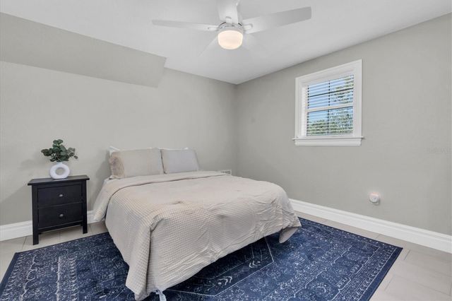 11602 LAKEVIEW DRIVE, New Port Richey, FL 34654