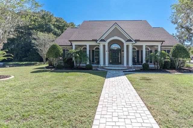 11602 LAKEVIEW DRIVE, New Port Richey, FL 34654