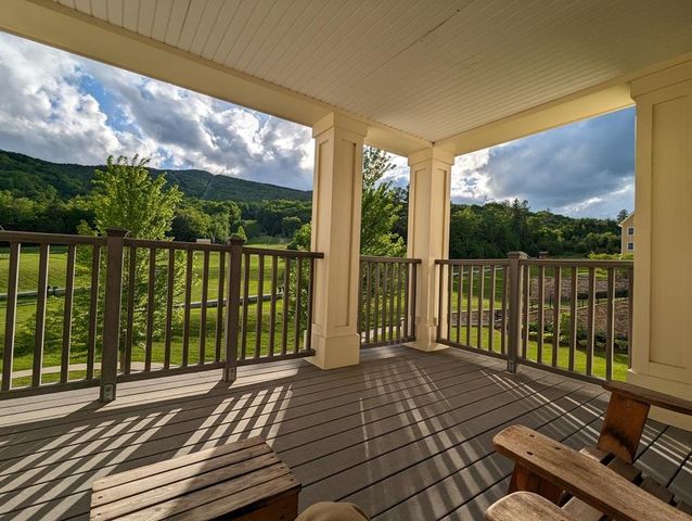 723 725 Qiii Jackson Gore Adams House 723 725 Qiii, Ludlow, VT 05149