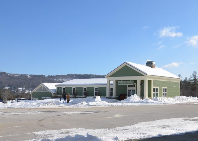 723 725 Qiii Jackson Gore Adams House 723 725 Qiii, Ludlow, VT 05149