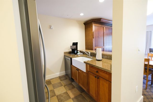 723 725 Qiii Jackson Gore Adams House 723 725 Qiii, Ludlow, VT 05149