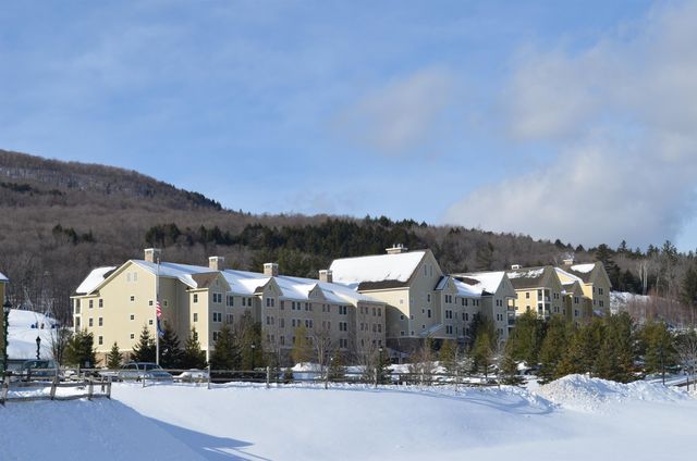 723 725 Qiii Jackson Gore Adams House 723 725 Qiii, Ludlow, VT 05149