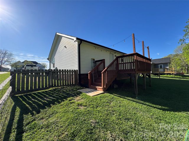 524 W Stokes Street, China Grove, NC 28023