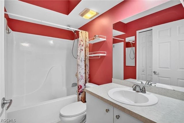 15405 Cedarwood LN 2, Naples, FL 34110