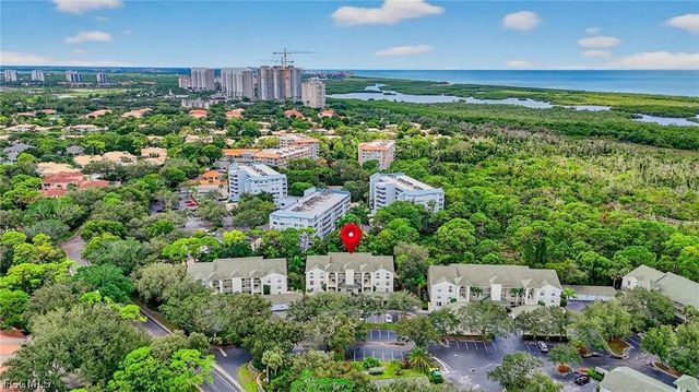 15405 Cedarwood LN 2, Naples, FL 34110