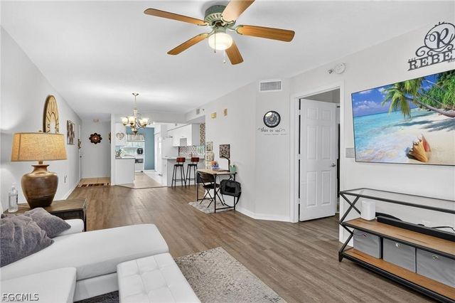 15405 Cedarwood LN 2, Naples, FL 34110