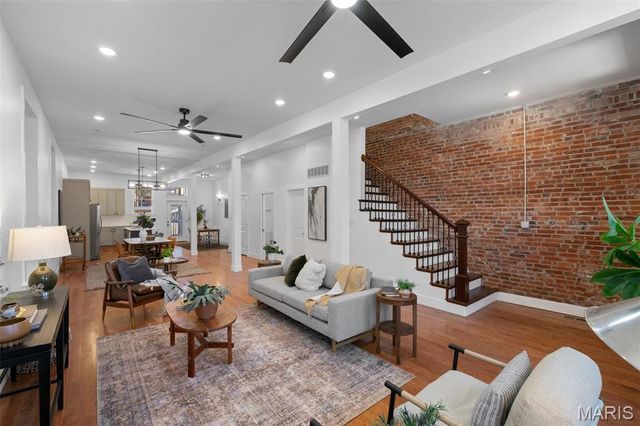 3413 Oregon Avenue, St Louis, MO 63118