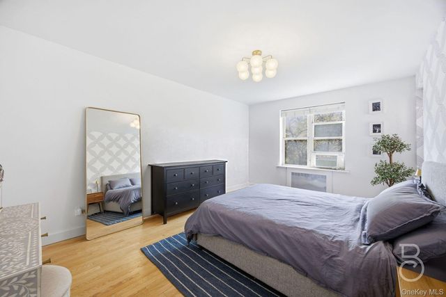 67-38 108th Street B33, Forest Hills, NY 11375