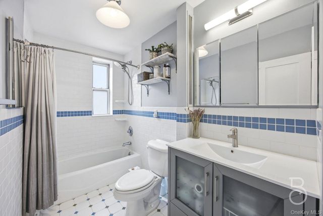 67-38 108th Street B33, Forest Hills, NY 11375