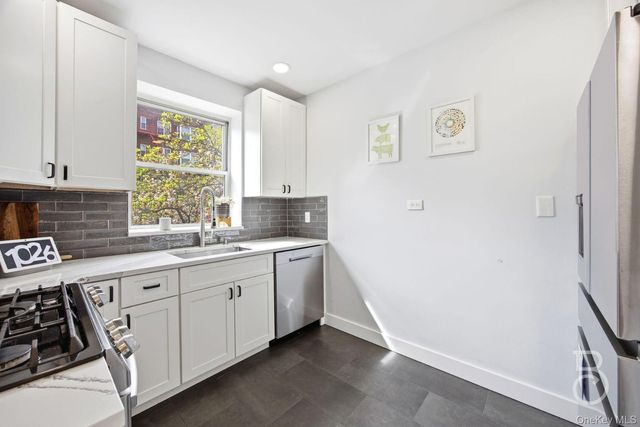 67-38 108th Street B33, Forest Hills, NY 11375