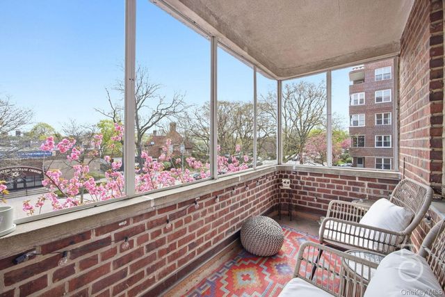 67-38 108th Street B33, Forest Hills, NY 11375