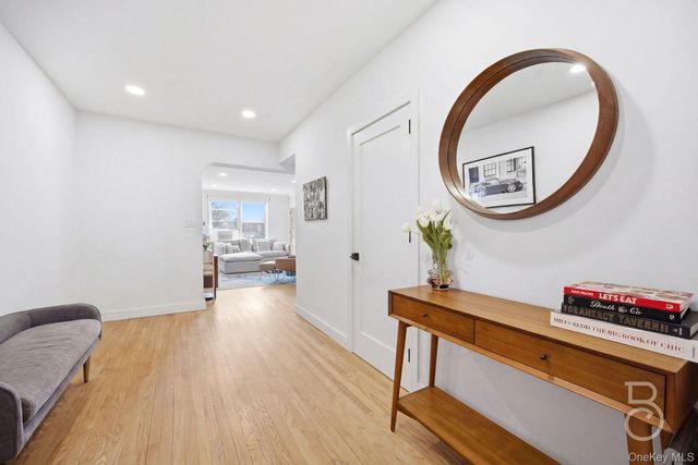 67-38 108th Street B33, Forest Hills, NY 11375