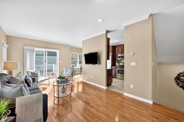 32 Bay Hill Drive 32, Bloomfield, CT 06002