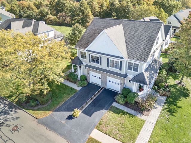 32 Bay Hill Drive 32, Bloomfield, CT 06002