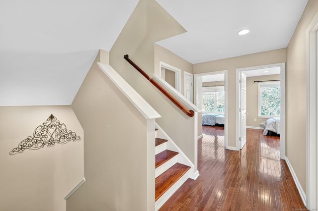 32 Bay Hill Drive 32, Bloomfield, CT 06002