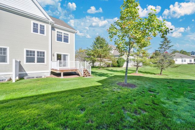 32 Bay Hill Drive 32, Bloomfield, CT 06002