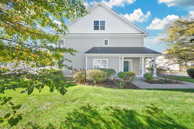 32 Bay Hill Drive 32, Bloomfield, CT 06002