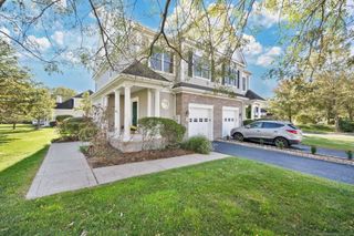 32 Bay Hill Drive 32, Bloomfield, CT 06002