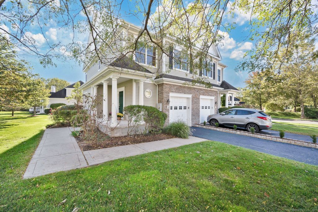 32 Bay Hill Drive 32, Bloomfield, CT 06002