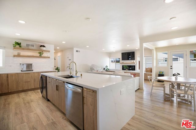 12831 Red Hill Avenue, Tustin, CA 92780
