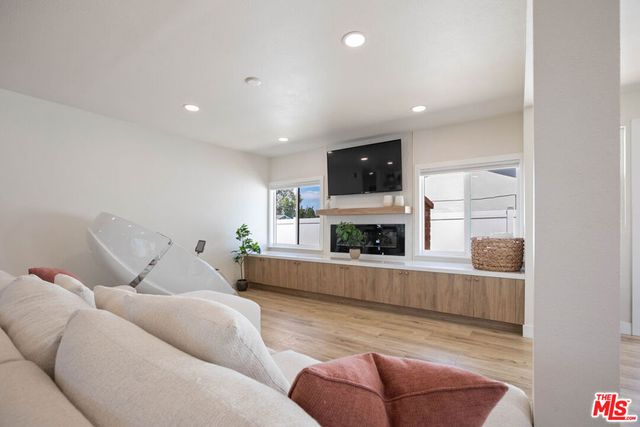 12831 Red Hill Avenue, Tustin, CA 92780