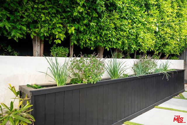 3415 Division Street, Los Angeles, CA 90065