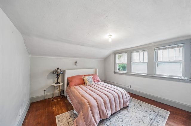 1131 45th Street, Des Moines, IA 50311