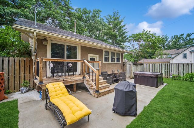 1131 45th Street, Des Moines, IA 50311