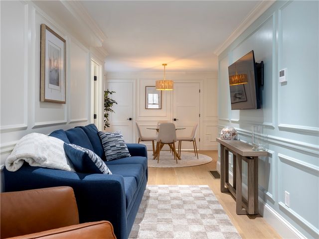 7 Dearborn Street 1, Newport, RI 02840
