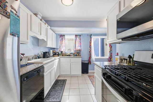 1346 W Ivyton Street, Lancaster, CA 93534