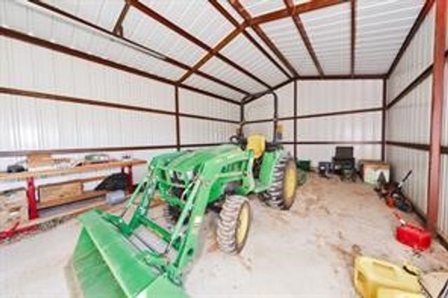 170 Rolling Hills Boulevard, Alvord, TX 76225