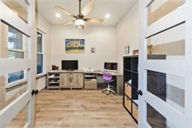 170 Rolling Hills Boulevard, Alvord, TX 76225