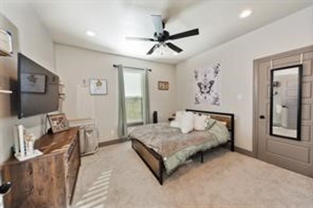 170 Rolling Hills Boulevard, Alvord, TX 76225