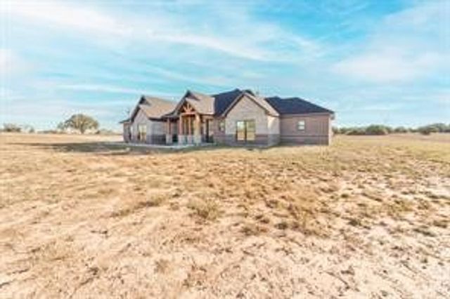 170 Rolling Hills Boulevard, Alvord, TX 76225