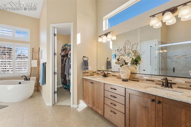 12498 Cloudy Bay Drive, Colorado Springs, CO 80921