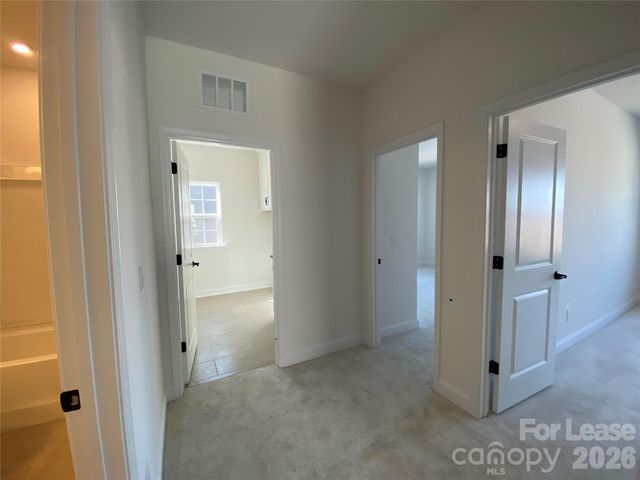 4016 Hickory Place Lane, Pineville, NC 28134