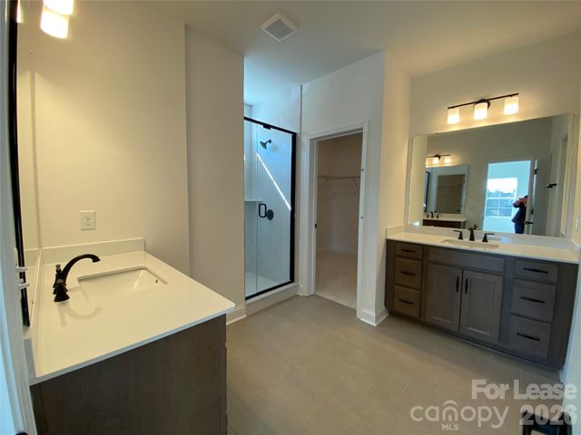 4016 Hickory Place Lane, Pineville, NC 28134