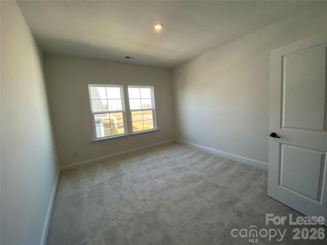 4016 Hickory Place Lane, Pineville, NC 28134