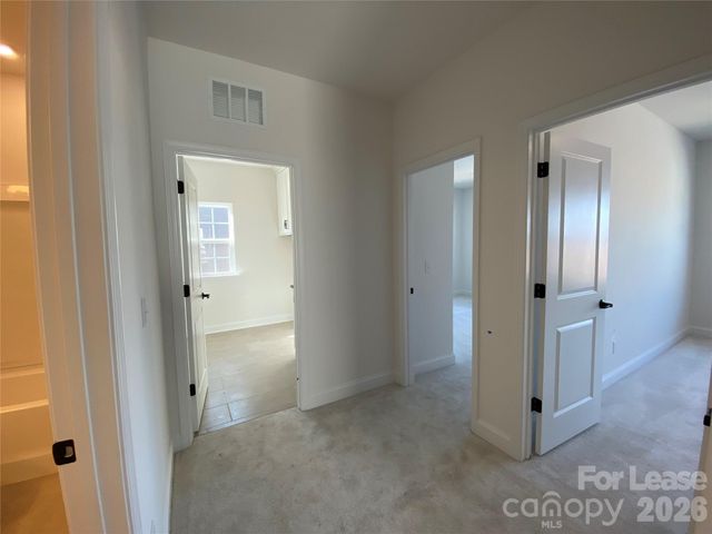 4016 Hickory Place Lane, Pineville, NC 28134