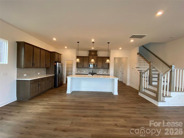 4016 Hickory Place Lane, Pineville, NC 28134