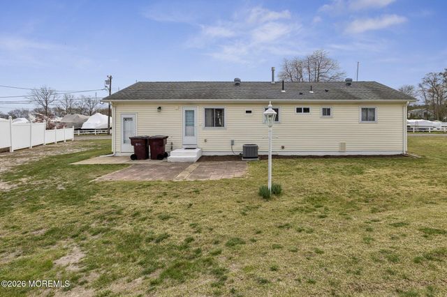 30 Corrigan Avenue, Pine Beach, NJ 08741