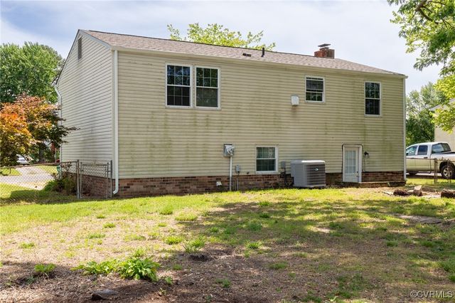 1904 Bridgewater Dr, Henrico, VA 23228