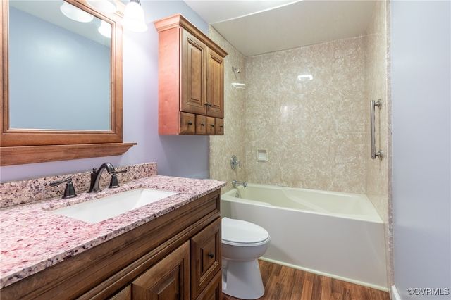 1904 Bridgewater Dr, Henrico, VA 23228