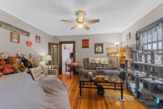 227 N Spring Ave Avenue, Sioux Falls, SD 57104