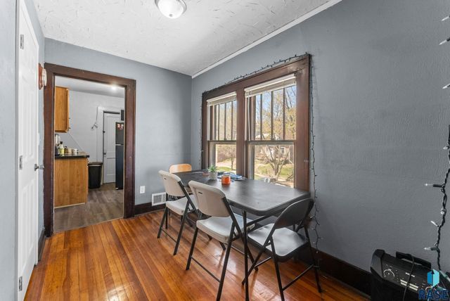 227 N Spring Ave Avenue, Sioux Falls, SD 57104