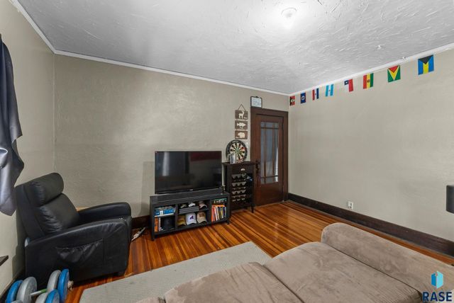 227 N Spring Ave Avenue, Sioux Falls, SD 57104