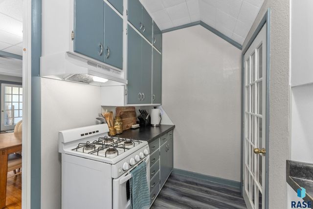 227 N Spring Ave Avenue, Sioux Falls, SD 57104