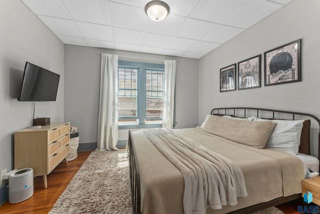 227 N Spring Ave Avenue, Sioux Falls, SD 57104