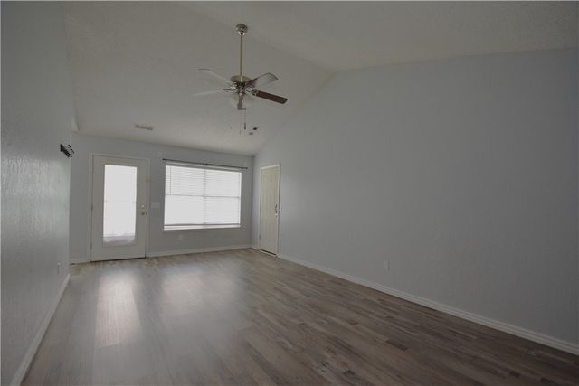 212 SE 17th Street, Bentonville, AR 72712