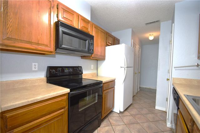 212 SE 17th Street, Bentonville, AR 72712